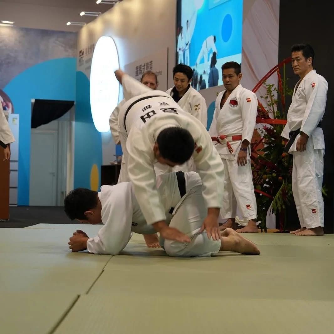 岩井龍馬指導的柔道演武與工作坊